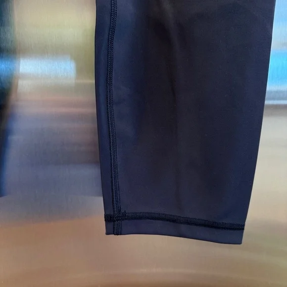 NWT Lululemon Power Thru Legging x Barry’s Tights in Black Orange colour seam​